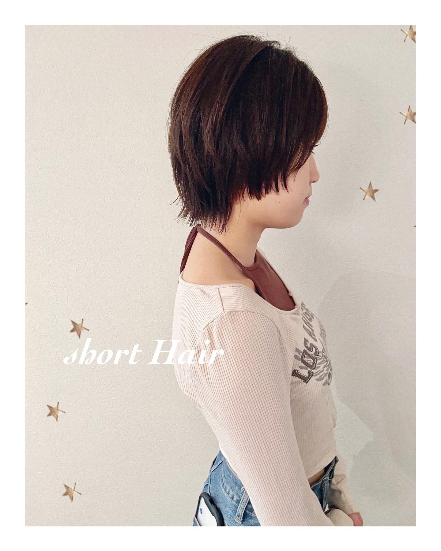 顔まわり短めのウルフショートボブ（ボブ・ミディアム・ロング・ヘアアレンジ）