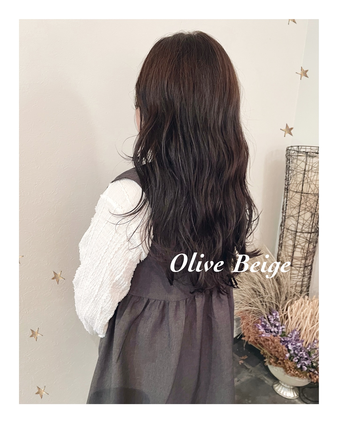 くすみカラーオリーブベージュ（ボブ・ミディアム・ロング・カラー・ヘアアレンジ）